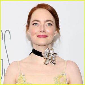 Emma Stone Addresses Going Nude in ‘Poor Things  .